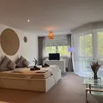 Kingsize Bett Boho Mit Tiefgarage Naehe Salzburg * Freilassing