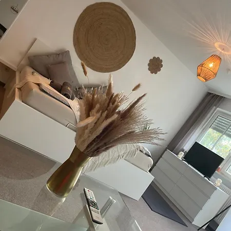 Kingsize Bett Boho Mit Tiefgarage Naehe Salzburg * Freilassing