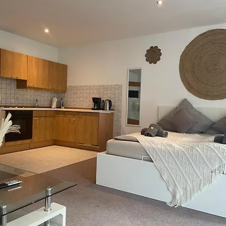 Apartment Kingsize Bett Boho Mit Tiefgarage Naehe Salzburg